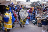 GAMBIA, Banjul, Albert Market, and shoppers, GAM975JPL