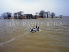 GAMBIA, River Gambia, Fort James Island, tourists in boat, GAM878JPL