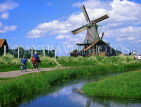 HOLLAND, Zaanse Schans, windmill and cyclists, HOL510JPL