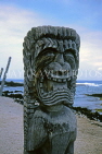 Hawaiian Islands, KAUAI, totem pole carving, HAW258JPL