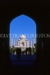 INDIA, Uttar Pradesh, Agra, The TAJ MAHAL, view through archway, IND1495JPL