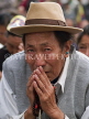 INDIA, West Bengal, Darjeeling, Tibetan man in prayer, IND1485JPL