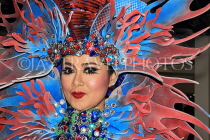 INDONESIA, cultural dancer in colourful costume, INDS1277JPL
