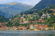 ITALY, Lombardy, LAKE COMO, lakeside scenery, and hillside houses, ITL2303JPL