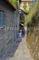 ITALY, Lombardy, Lake Como, BELLAGIO, narrow street, ITL1933JPL