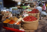 India, DELHI, market stall, spices and dried chillies, IND1260JPL