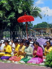 Indonesia, BALI, Denpasar, Melasti Festival, worshippers in ritual dress (in prayer), BAL622JPL