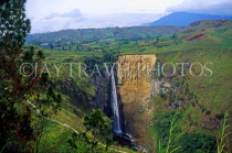 Indonesia, SUMATRA, Se Piso Piso waterfalls, IND125JPL