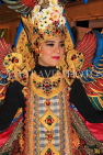 Indonesia, SUMATRA, cultural dancer in colourful costume, INDS1298JPL