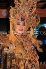 Indonesia, SUMATRA, cultural dancer in elaborate costume and headgear, INDS1291JPL