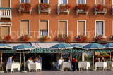 Italy, VENICE, St Mark's Square, outdoor cafe scene, ITL1817JPL