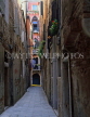 Italy, VENICE, narrow street, ITL1637JPL