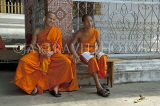 LAOS, Luang Prabang, Mekong River, Wat Xiengthong, temple, Buddhist monks, LAO143JPL