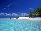 MALDIVE ISLANDS, Vaadhoo Island, beach and snorkeller, MAL481JPL
