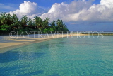 MALDIVE ISLANDS, Velassaru Island, seascape and island view, MAL31JPL