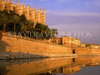 MALLORCA, Palma, La Seu Cathedral and and fortress wall, SPN282JPL