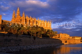 MALLORCA, Palma, Palma Cathedral, sunset, SPN1225JPL