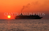MEXICO, Yucatan, COZUMEL, sunset and cruiser on horizon, MEX540JPL