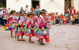 PERU, Ollantaytambo, Kindergarten children preforming a dance, PER51JPL