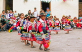PERU, Ollantaytambo, Kindergarten children preforming a dance, PER52JPL