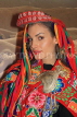 PERU, Peruvian woman in traditional dress, PER112JPL