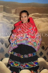 PERU, Peruvian woman in traditional dress, PER120JPL