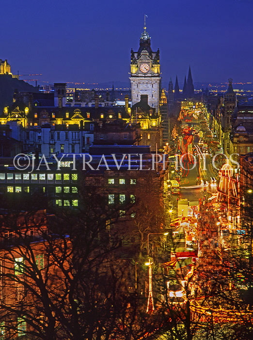 SCOTLAND, Edinburgh, Princes Street, night view, SCO799JPL