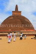 SRI LANKA, Anuradhapura, Abhayagiri Dagaba (stupa), and pilgrims, SLK5717JPL