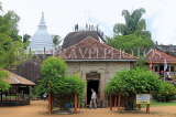 SRI LANKA, Anuradhapura, Isurumuniya Rock Temple site, SLK5739JPL