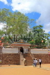 SRI LANKA, Anuradhapura, Jaya Sri Maha Bodhi (sacred Bo tree site), SLK5496JPL