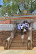SRI LANKA, Anuradhapura, Jaya Sri Maha Bodhi (sacred Bo tree site), SLK5508JPL