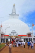 SRI LANKA, Anuradhapura, Ruwanweliseya Dagaba, and pilgrims, SLK5605JPL