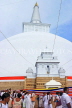 SRI LANKA, Anuradhapura, Ruwanweliseya Dagaba, and pilgrims, SLK5606JPL