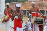 SRI LANKA, Anuradhapura, Ruwanweliseya Dagaba, musicians on ceremony parade, SLK5622JPL