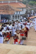 SRI LANKA, Anuradhapura, Ruwanweliseya Dagaba, pilgrims, drummers parade, SLK5613JPL