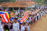 SRI LANKA, Anuradhapura, Ruwanweliseya Dagaba, pilgrims on parade, SLK5629JPL