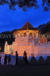 SRI LANKA, Kandy, Temple of the Tooth (Dalada Maligawa), illuminated at night, SLK3443JPL