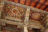 SRI LANKA, Kandy, Temple of the Tooth (Dalada Maligawa), main hall, roof carvings paintings, SLK3301JPL