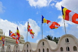 SRI LANKA, Kandy, Temple of the Tooth (Dalada Maligawa), temple walls with Buddhist flags, SLK3319JPL