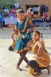 SRI LANKA, Kandy, cultural show performance, Tea Pluckers (Thedalu Neluma) dance, SLK5880JPL