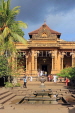 SRI LANKA, Kelaniya Temple (near Colombo), main temple and image house, SLK5151JPL