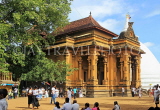 SRI LANKA, Kelaniya Temple (near Colombo), main temple and image house, SLK5177JPL