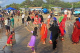 SRI LANKA, Negombo, Negombo Beach Park, Sunday evening crowds, SLK6248JPL