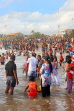 SRI LANKA, Negombo, Negombo Beach Park, Sunday evening crowds enjoying the sea, SLK6243JPL