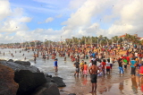 SRI LANKA, Negombo, Negombo Beach Park, Sunday evening crowds enjoying the sea, SLK6247JPL
