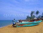 SRI LANKA, Negombo, beach with motor boats (for tourist trips), SLK1958JPL
