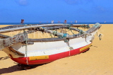 SRI LANKA, Negombo, catamaran (traditional fishing boat) on beach, SLK5995JPL