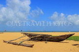 SRI LANKA, Negombo, catamaran (traditional fishing boat) on beach, SLK6005JPL