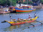 SRI LANKA, Negombo, fishermen in catamaran, Negombo Lagoon, SLK1954JPL