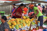 SRI LANKA, Negombo, market, fruit and vegetable market, Papaya stall, SLK2673JPL